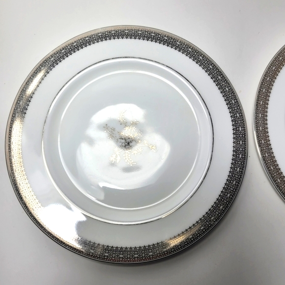 Wedgewood Bone China Vera Wang Vera Lace Appetizer Snack Plate 7" Set of 2 shown - Picture 2 of 8